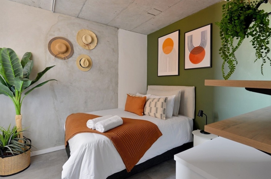 2 Bedroom Property for Sale in Sea Point Western Cape